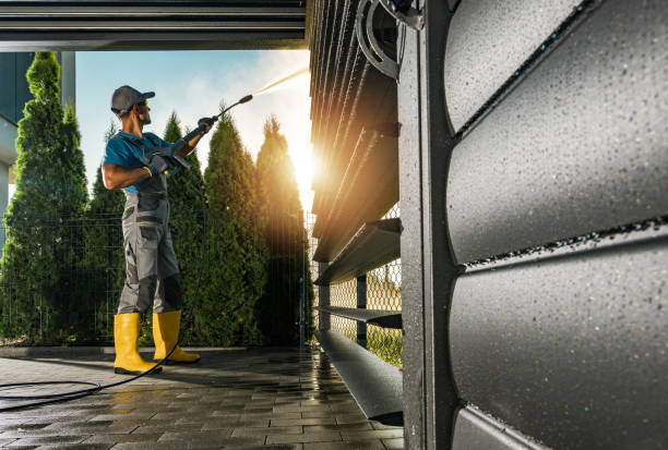 Fence Pressure Washing in Pecatonica, IL